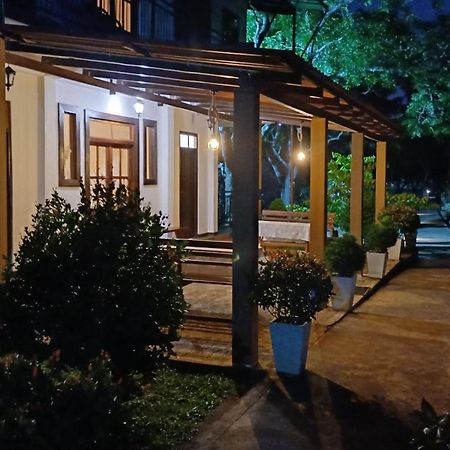 Forest Edge Villa アヌラーダプラ エクステリア 写真